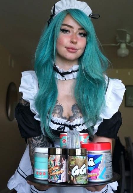 waifus nudes|Strongwaifu .